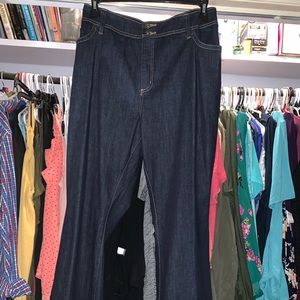 NWOT St John’s Bay Bootcut Leg Dark Jeans 22W